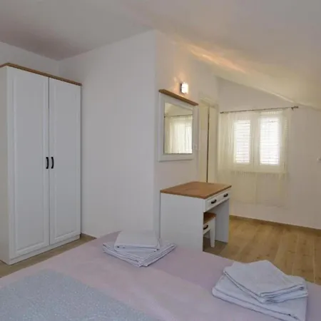 Hébergement de vacances Sunset Bay - Four Bedroom With Terrace *